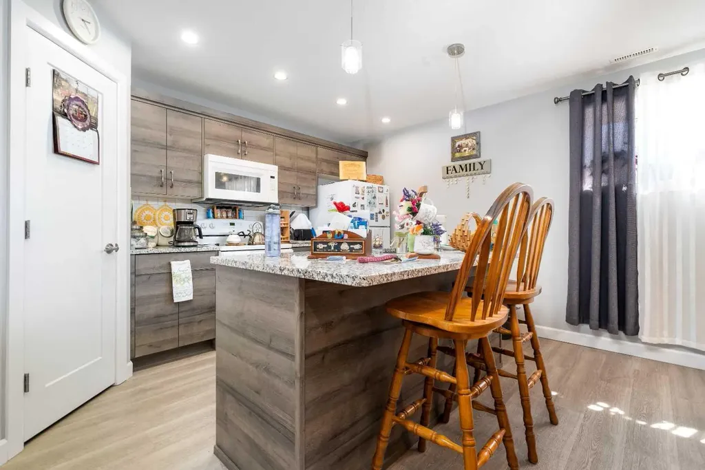 17 & 21 Sage Brush Avenue Taber AB T1G 0E8