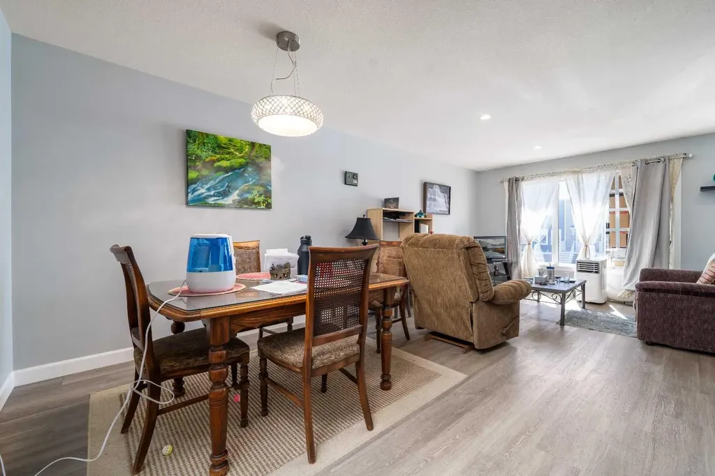 17 & 21 Sage Brush Avenue Taber AB T1G 0E8