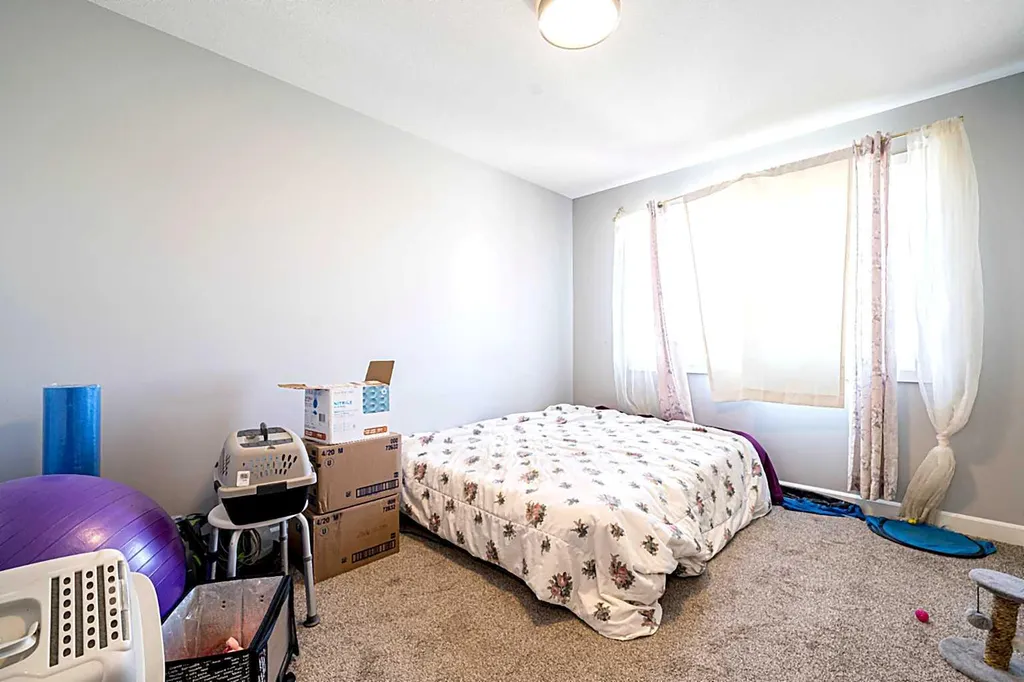 17 & 21 Sage Brush Avenue Taber AB T1G 0E8