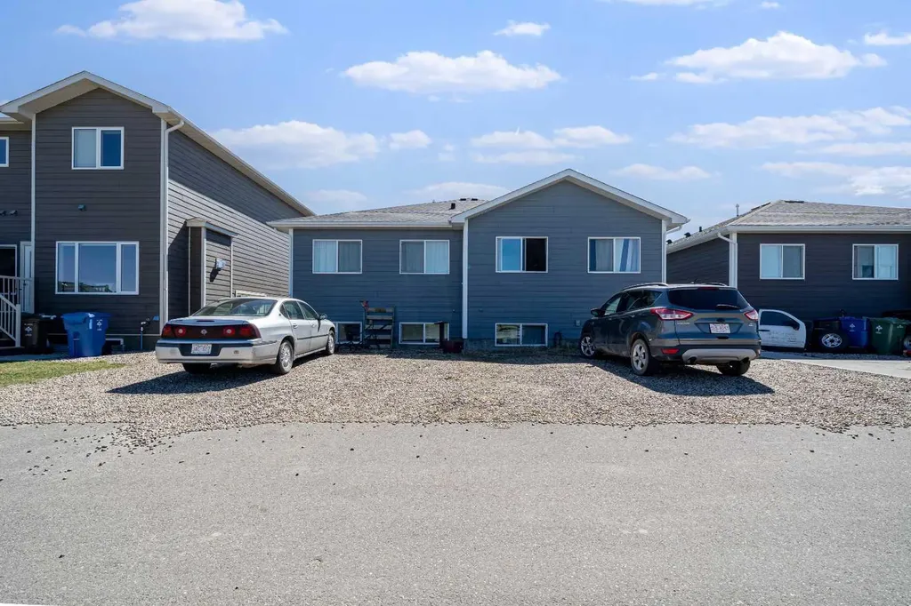 17 & 21 Sage Brush Avenue Taber AB T1G 0E8