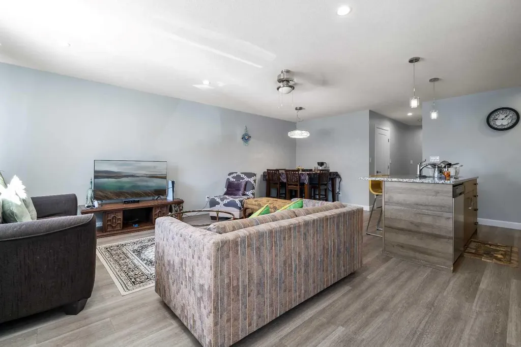 17 & 21 Sage Brush Avenue Taber AB T1G 0E8