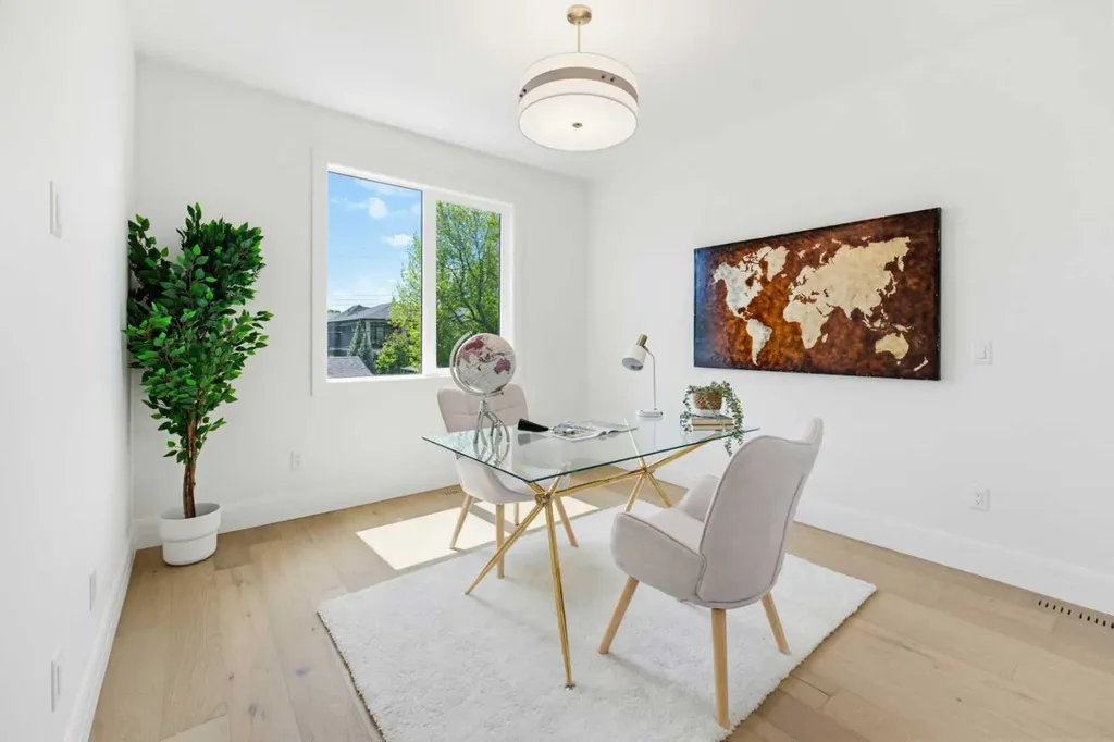2407 4 Avenue NW Calgary AB T2N 0P3