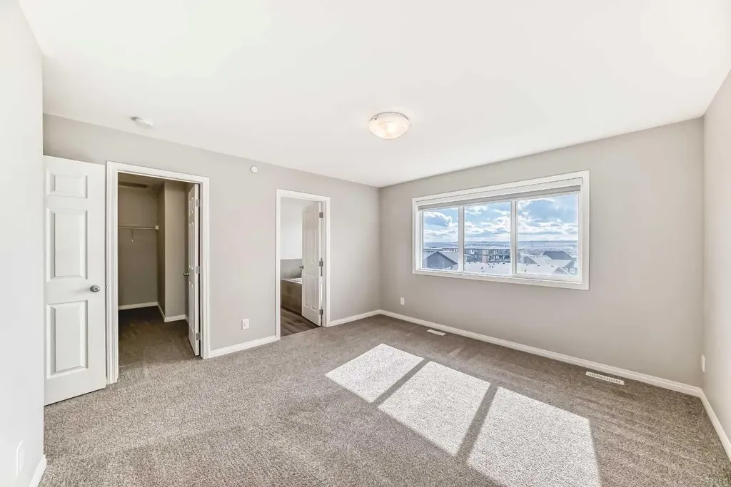 35 Lucas Terrace NW Calgary AB T3P1P9