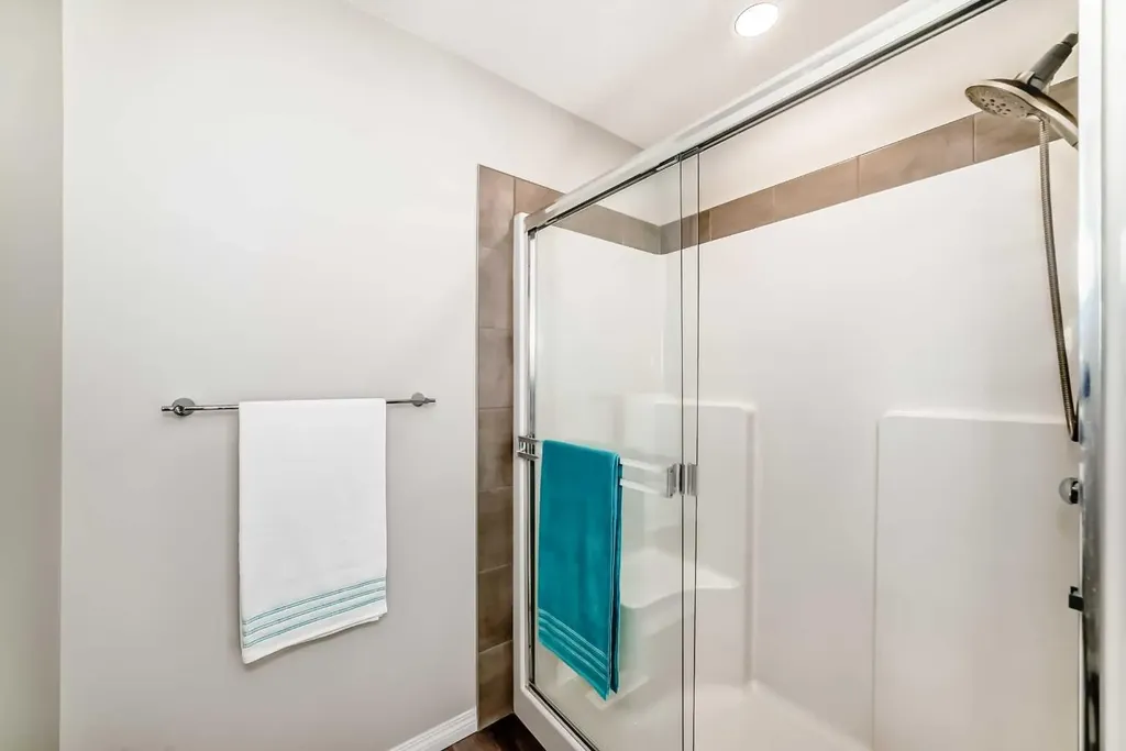 35 Lucas Terrace NW Calgary AB T3P1P9