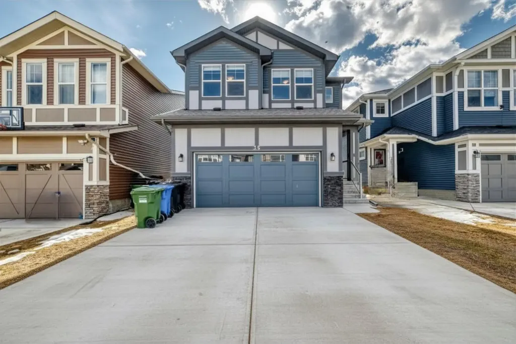 35 Lucas Terrace NW Calgary AB T3P1P9