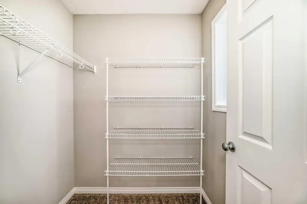 35 Lucas Terrace NW Calgary AB T3P1P9