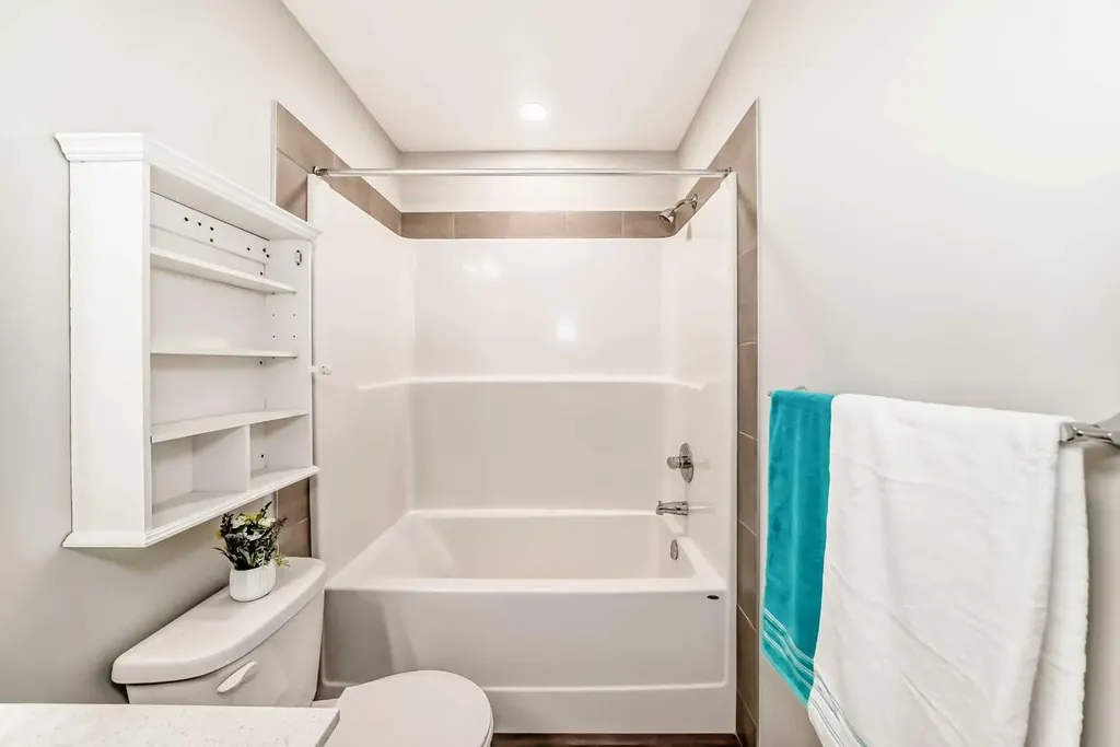 35 Lucas Terrace NW Calgary AB T3P1P9