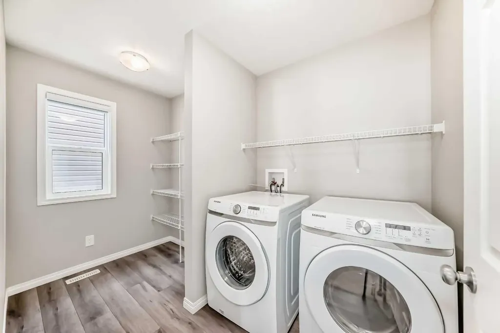 35 Lucas Terrace NW Calgary AB T3P1P9