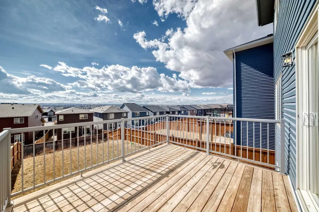 35 Lucas Terrace NW Calgary AB T3P1P9