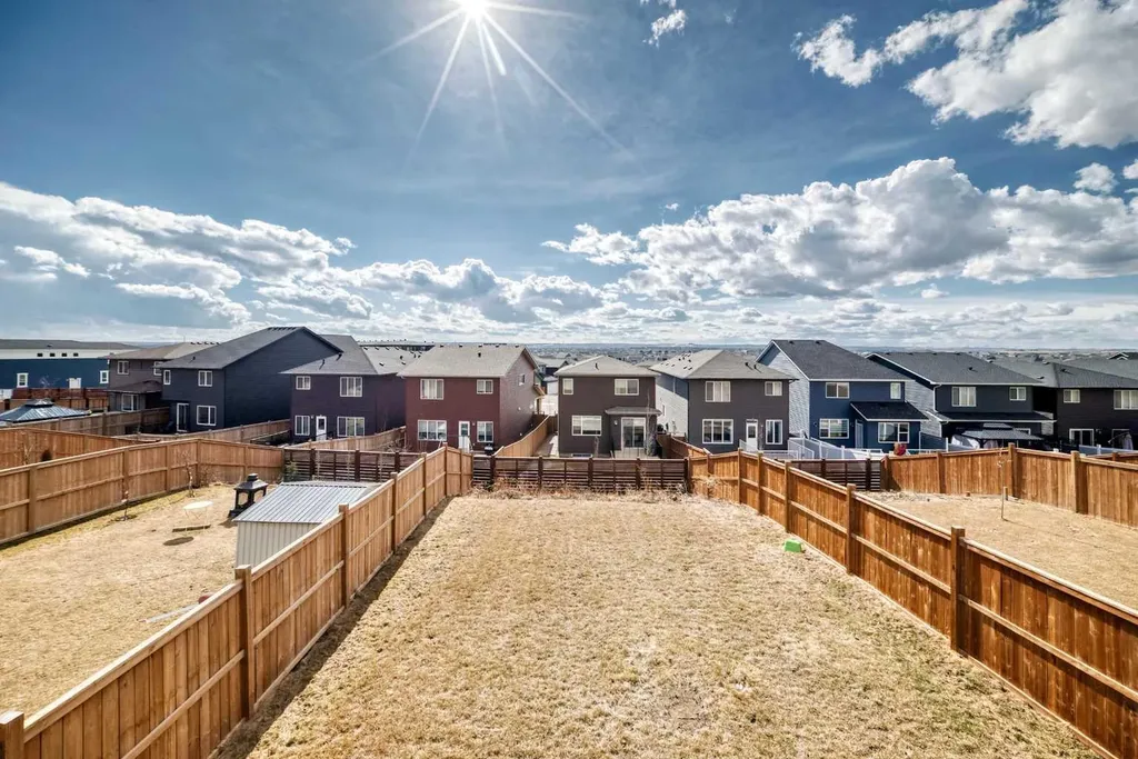 35 Lucas Terrace NW Calgary AB T3P1P9