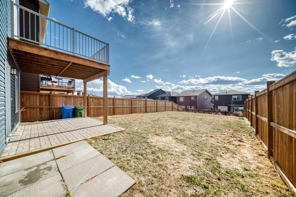 35 Lucas Terrace NW Calgary AB T3P1P9