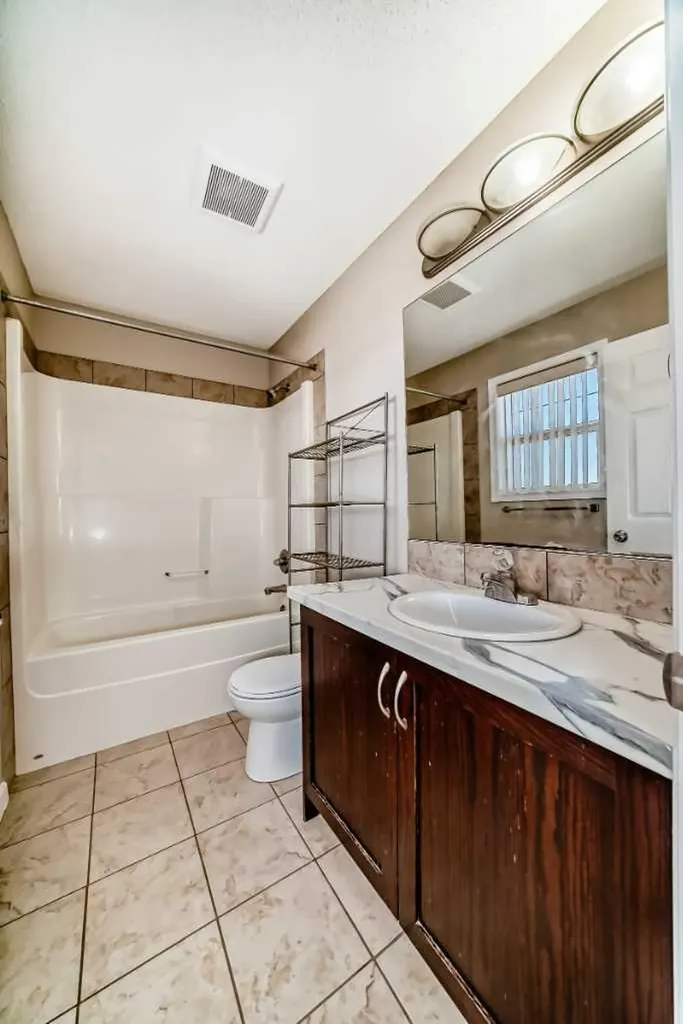 52 Taralake Street NE Calgary AB T3J0J5