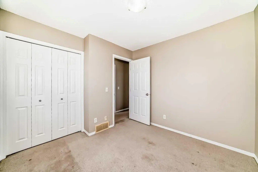 52 Taralake Street NE Calgary AB T3J0J5