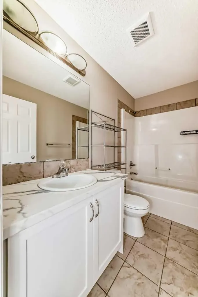 52 Taralake Street NE Calgary AB T3J0J5
