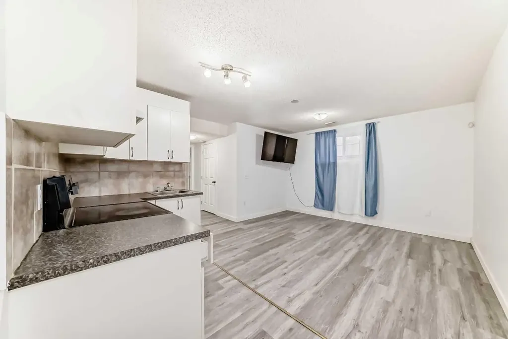52 Taralake Street NE Calgary AB T3J0J5