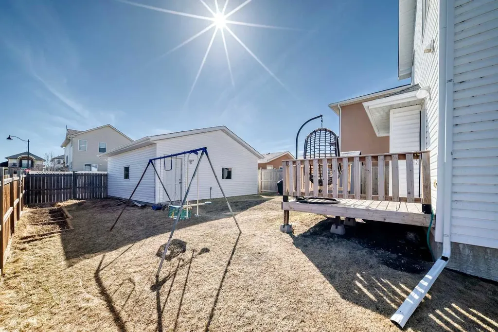 52 Taralake Street NE Calgary AB T3J0J5