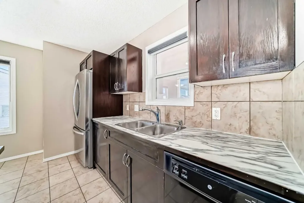 52 Taralake Street NE Calgary AB T3J0J5
