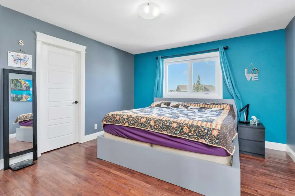 17 Coachill Street Blackfalds AB T4M 0A9