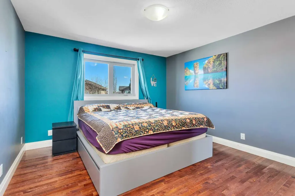 17 Coachill Street Blackfalds AB T4M 0A9