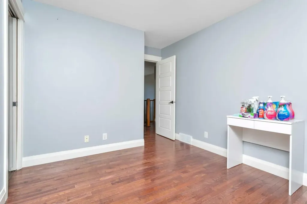 17 Coachill Street Blackfalds AB T4M 0A9