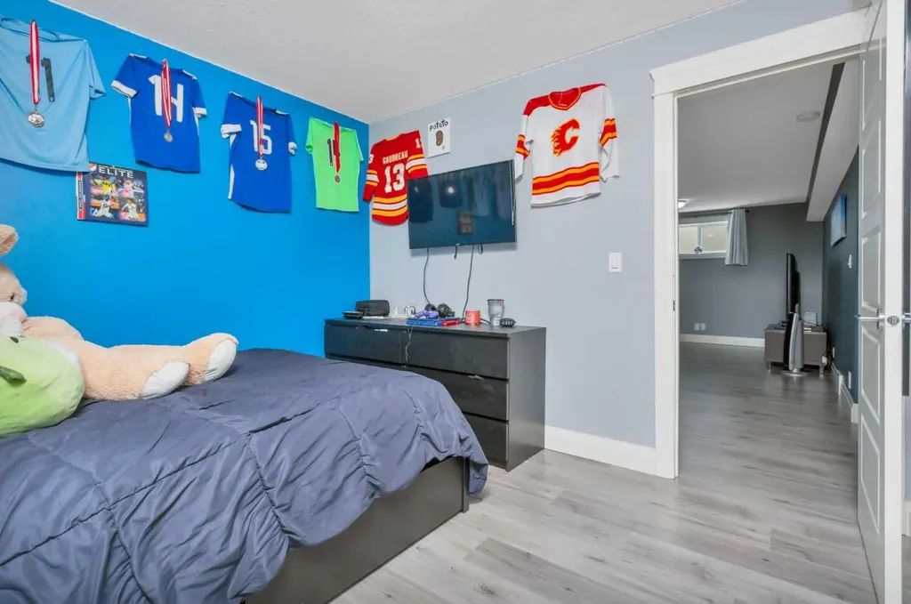 17 Coachill Street Blackfalds AB T4M 0A9