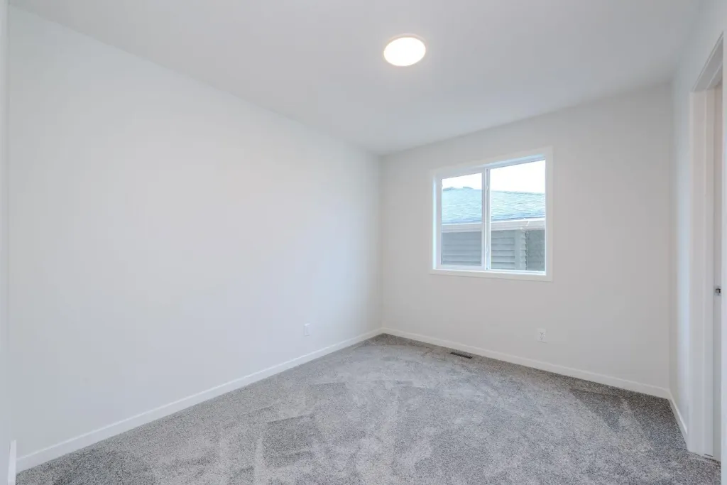90 Edith Green NW Calgary AB T3R 2B5