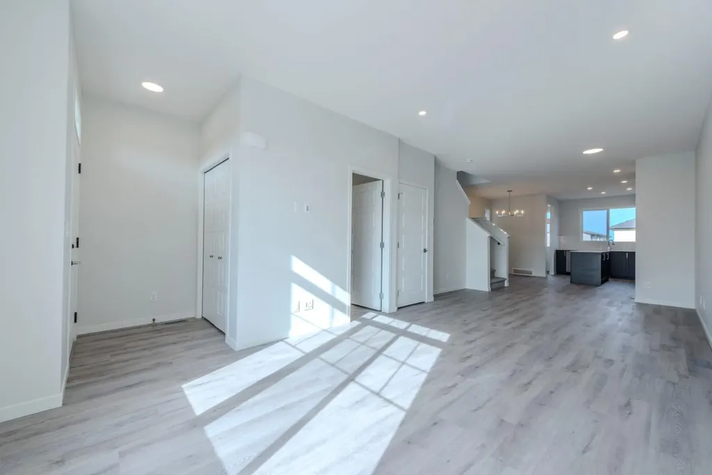 90 Edith Green NW Calgary AB T3R 2B5