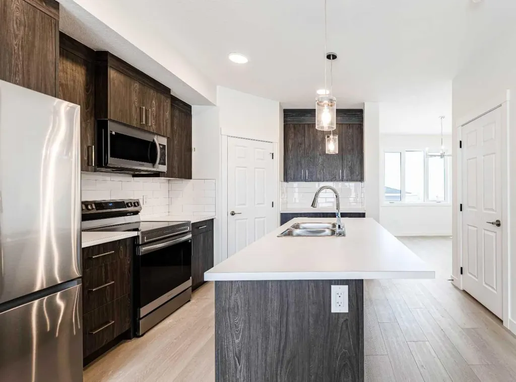 1921 Mccaskill Drive Crossfield AB T0M 0S0