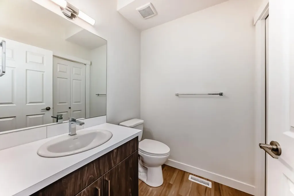 1921 Mccaskill Drive Crossfield AB T0M 0S0