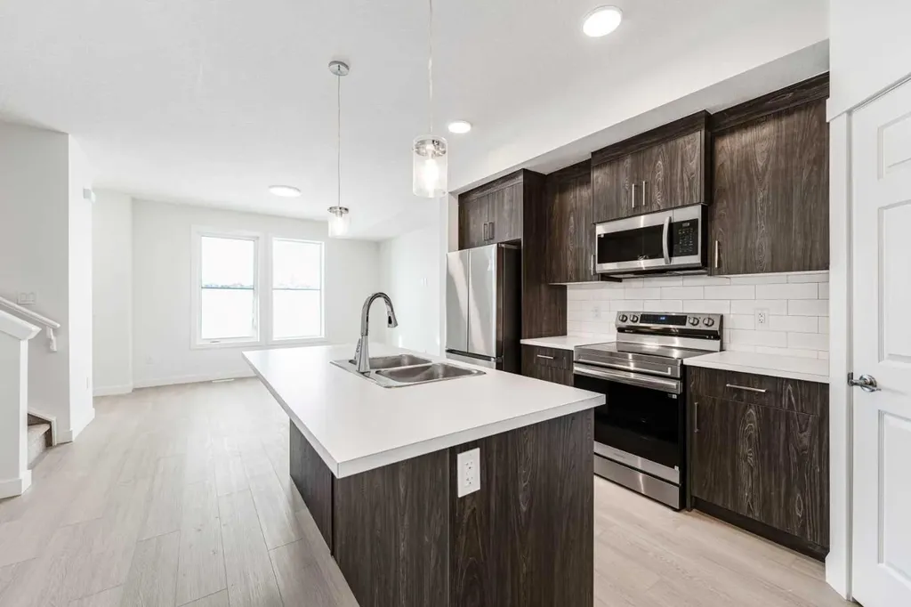 1921 Mccaskill Drive Crossfield AB T0M 0S0