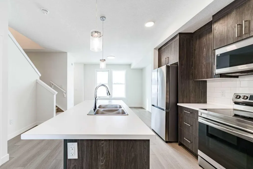 1921 Mccaskill Drive Crossfield AB T0M 0S0
