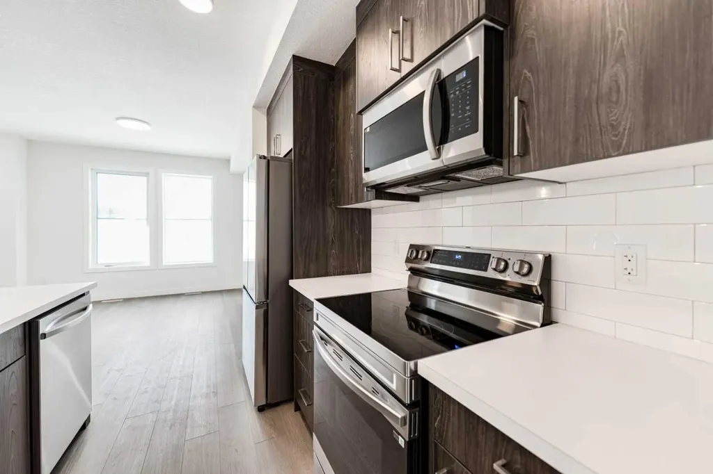 1921 Mccaskill Drive Crossfield AB T0M 0S0