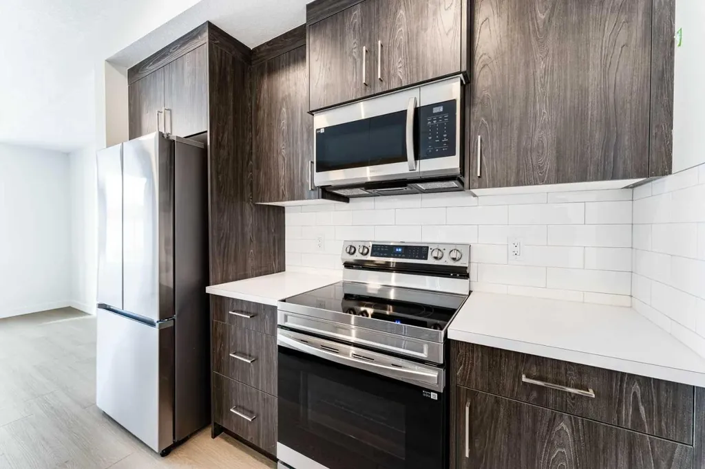 1921 Mccaskill Drive Crossfield AB T0M 0S0