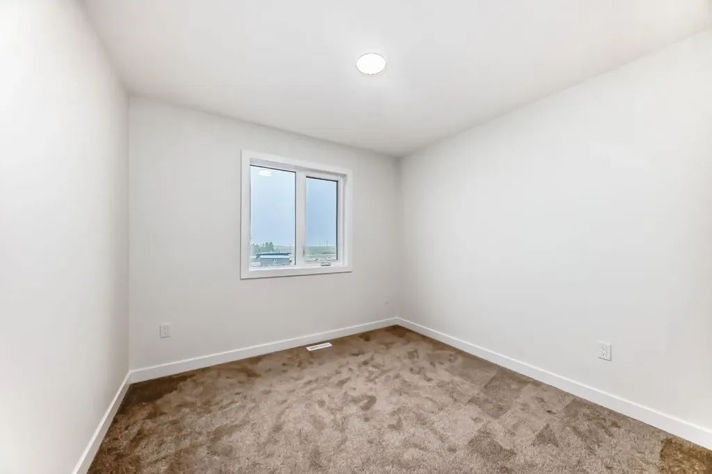 1921 Mccaskill Drive Crossfield AB T0M 0S0