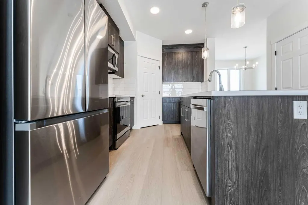 1921 Mccaskill Drive Crossfield AB T0M 0S0