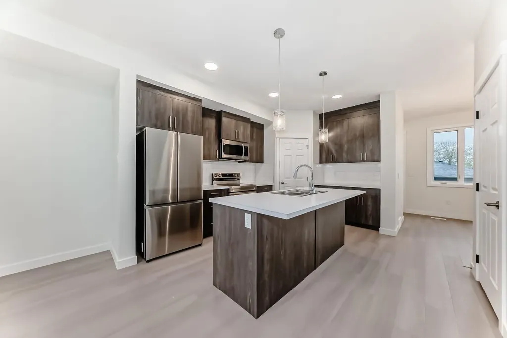 1921 Mccaskill Drive Crossfield AB T0M 0S0
