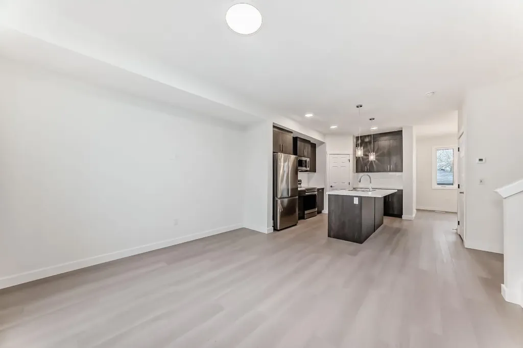 1921 Mccaskill Drive Crossfield AB T0M 0S0