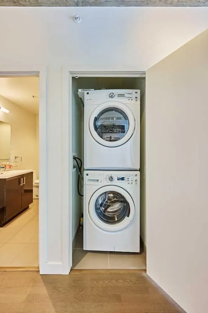 1010 6 Street SW Calgary AB T2R 1B4