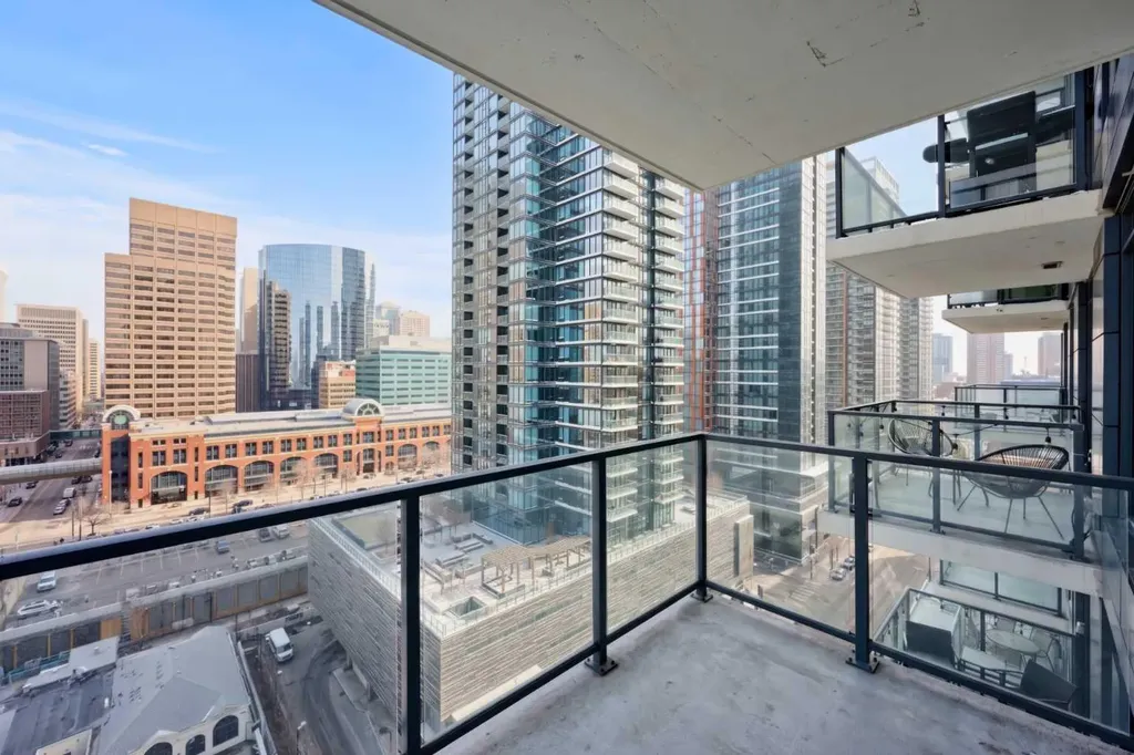 1010 6 Street SW Calgary AB T2R 1B4