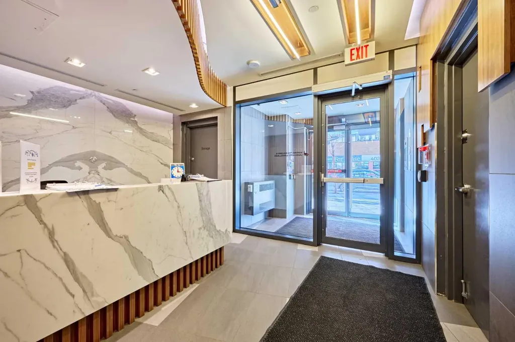 1010 6 Street SW Calgary AB T2R 1B4