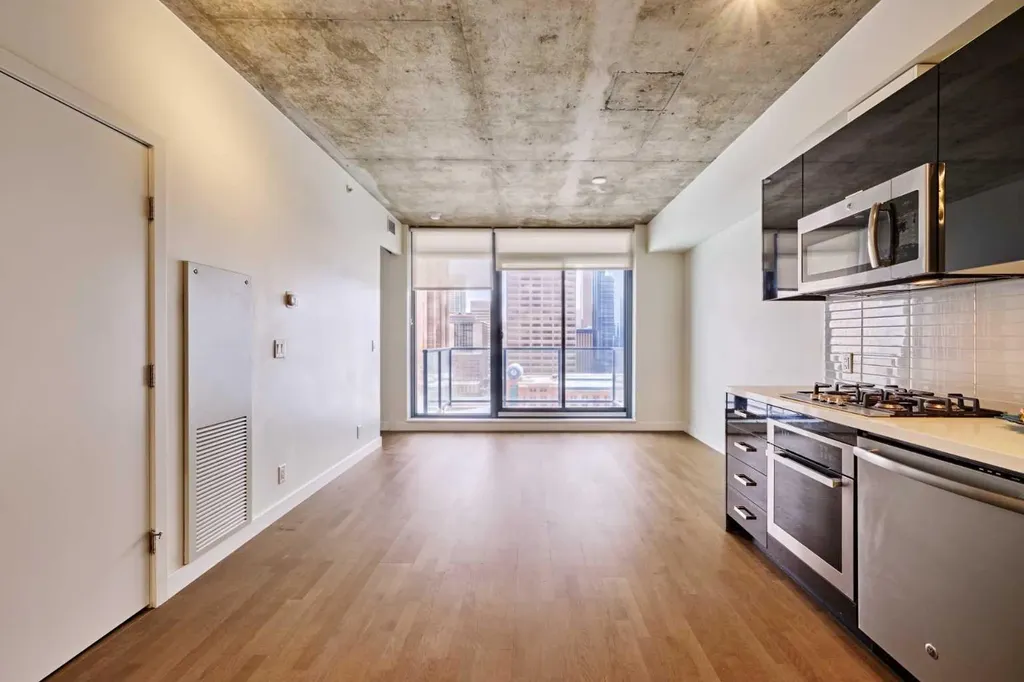 1010 6 Street SW Calgary AB T2R 1B4