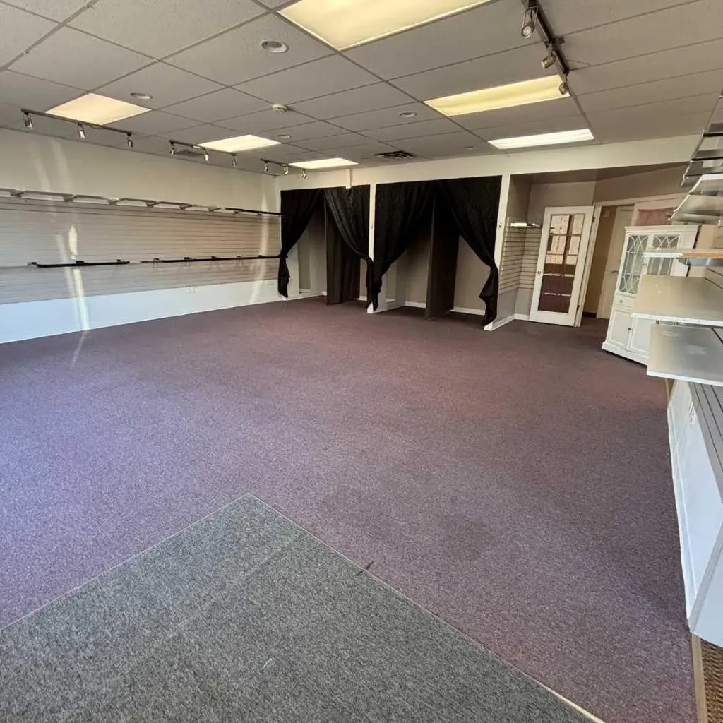 3295 Dunmore Road SE Medicine Hat AB T1B3R2