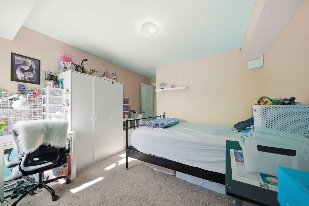302 Skyview Ranch Drive NE Calgary AB T3N 0P5