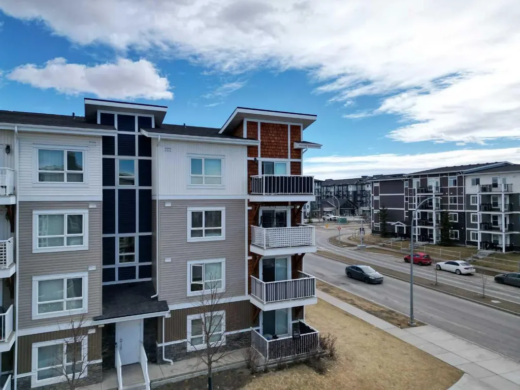 302 Skyview Ranch Drive NE Calgary AB T3N 0P5