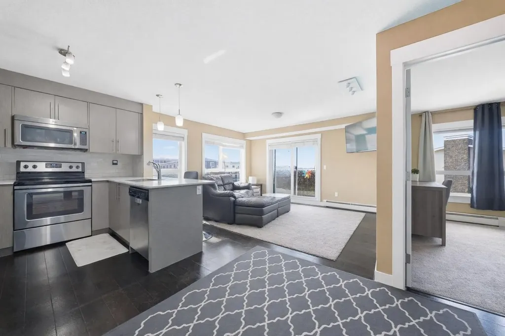302 Skyview Ranch Drive NE Calgary AB T3N 0P5