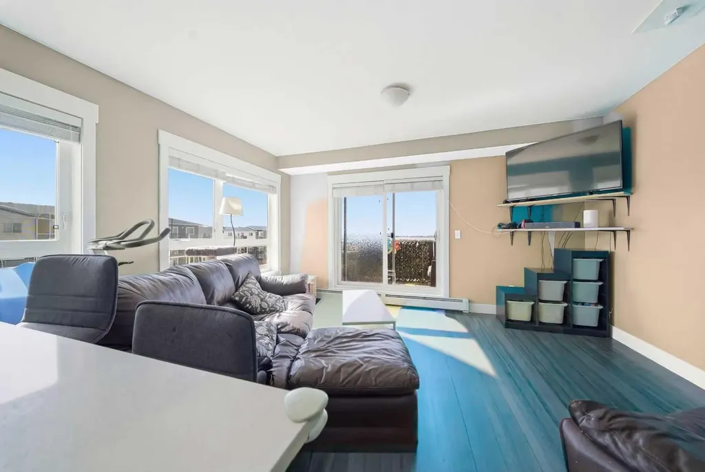 302 Skyview Ranch Drive NE Calgary AB T3N 0P5