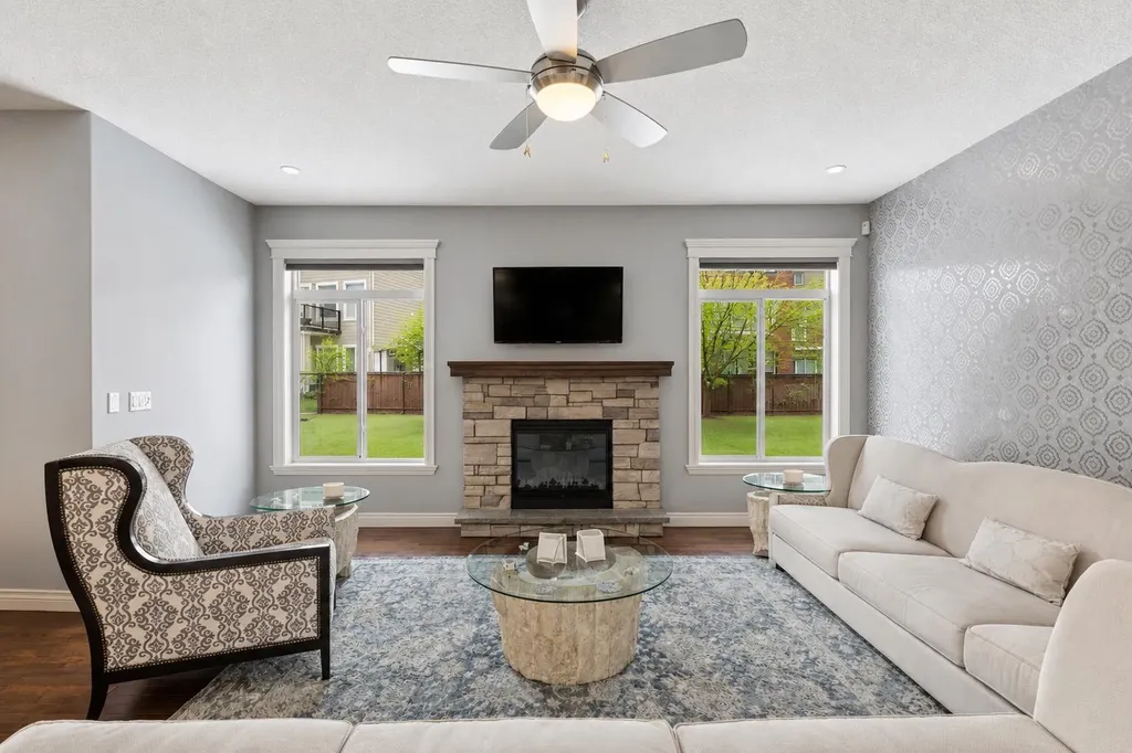135 Auburn Sound Manor SE Calgary AB T3M 0R9