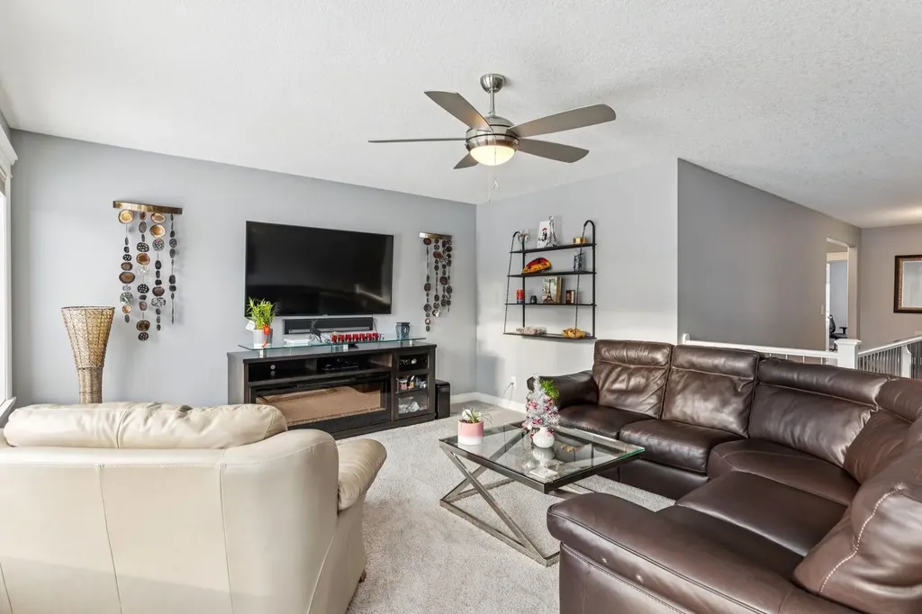 135 Auburn Sound Manor SE Calgary AB T3M 0R9