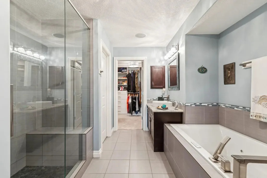 135 Auburn Sound Manor SE Calgary AB T3M 0R9