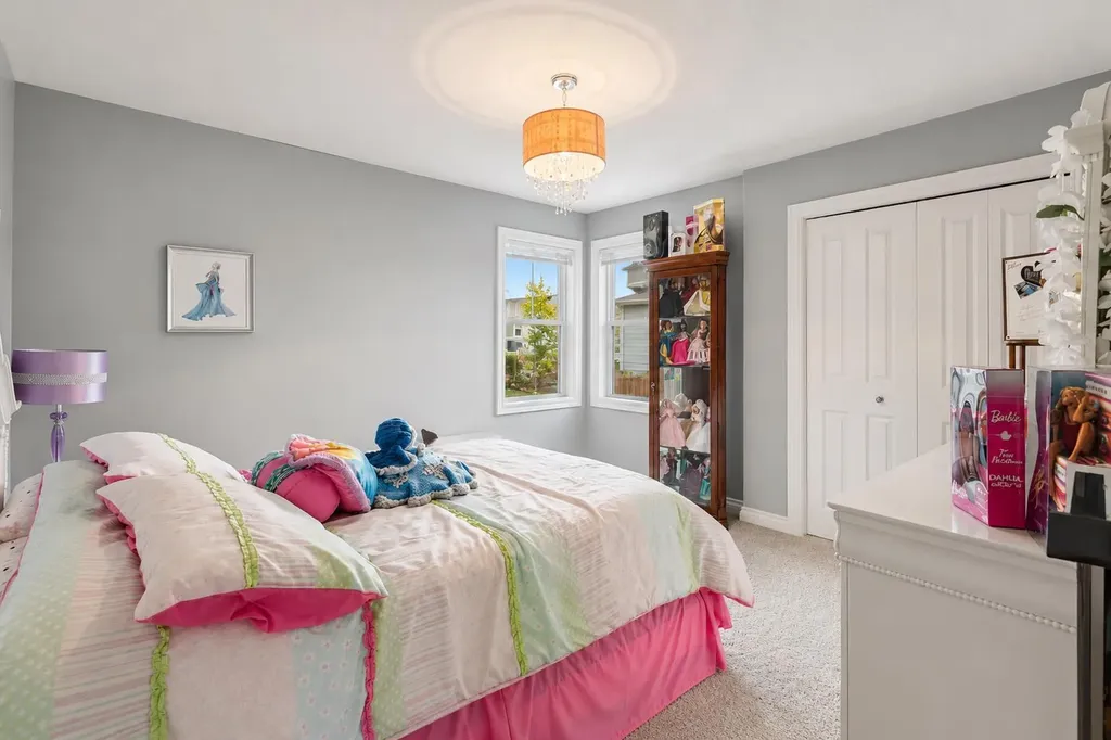 135 Auburn Sound Manor SE Calgary AB T3M 0R9